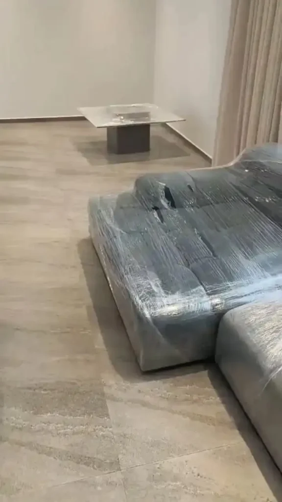  تغليف كنب ومجالس عربية بطبقات حماية في حي الدار البيضاء الرياض من شركه نقل عفش بالرياض